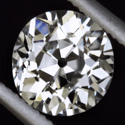Altschliff Diamant mit kleiner Tafel