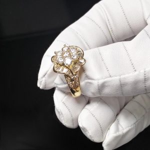 Diamantring Gelbgold Baguette und Brillant über 1 Karat