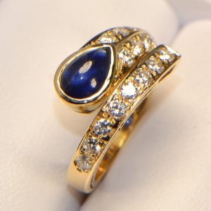 Diamantring Gelbgold Saphir Tropfen