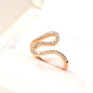 Diamantring Rosegold Schlange