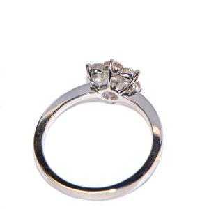 Diamantring Weissgold Blüte Brillantring