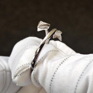 Diamantring Weissgold Pfeil