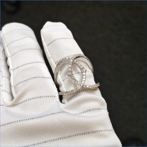 Diamantring Weissgold modern fast 3 Karat