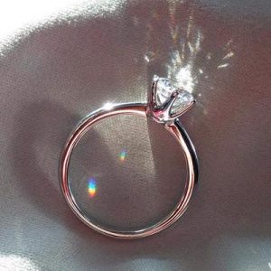 Diamantring kaufen Frankfurt Oberursel Weissgold 6 Krappen