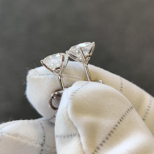 Diamant Ohrstecker Weissgold 4 Krappen filigran 750