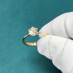 Diamantring 0,74 ct. Dreiviertelkaräter Gelbgold 6 Krappen Verlobungsring kaufen
