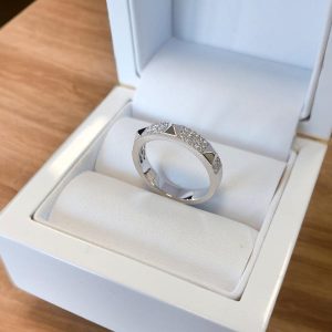 Diamantring Weissgold modern 1-600x600