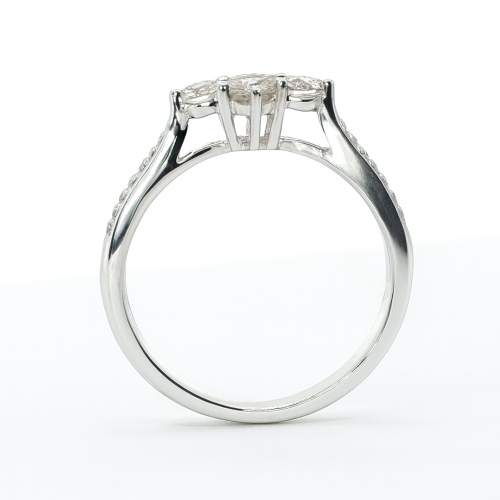 Diamant Ring "Classic" 0,73 ct. Weissgold 18K – Bild 2