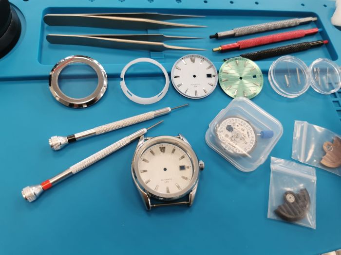 Workshop Uhren, designen, bauen, mitnehmen