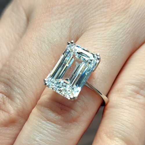 Emerald Cut 9 ct. Synthetisch Smaragdschliff IGI