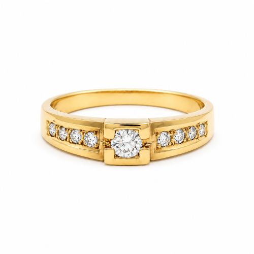 Goldring klein mit Diamanten Gelbgold