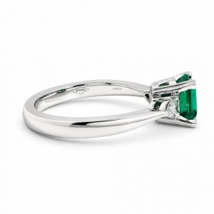 Emerald 1,16 ct. Diamantring Gravur
