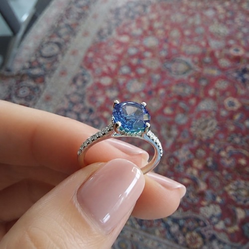 Tansanit 2,00 ct. Platin Ring 950 Pave