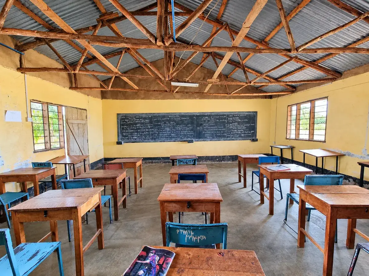 Klassenzimmer in Tansania